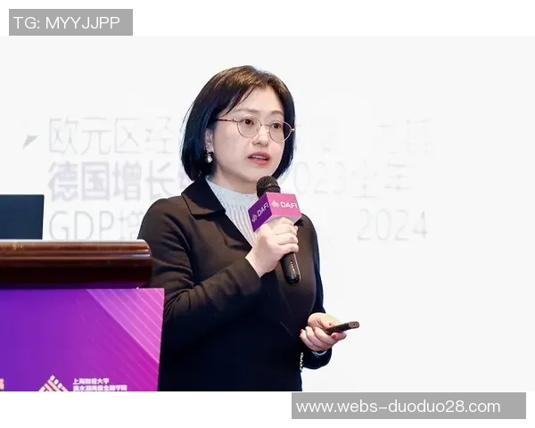 对话吴芳：探索她的攀岩生涯与心路历程的深度访谈